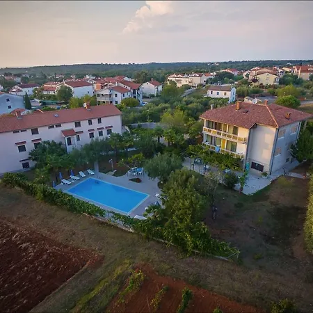 Konukevi Margerita 3*